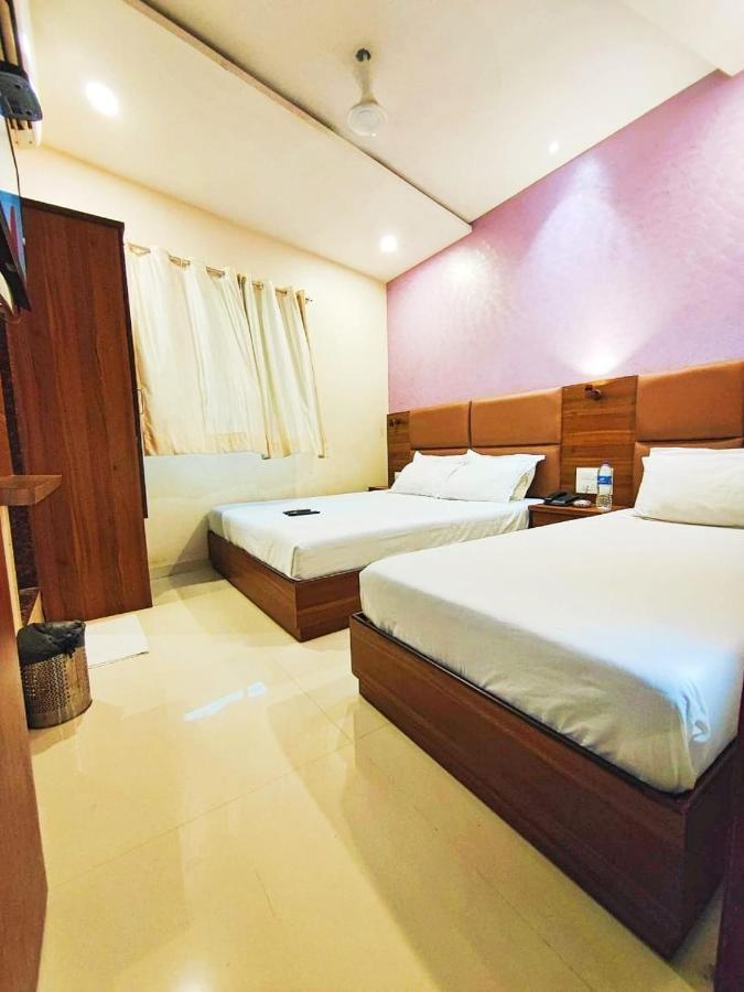 Avion Palace Near Exhibition Center Mumbai (Bombay)